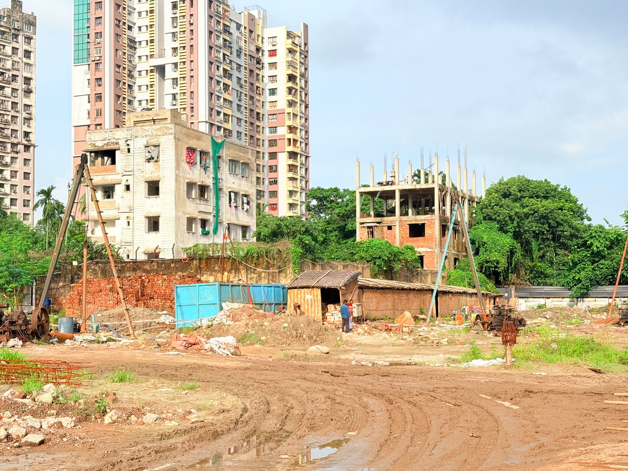 insignia construction